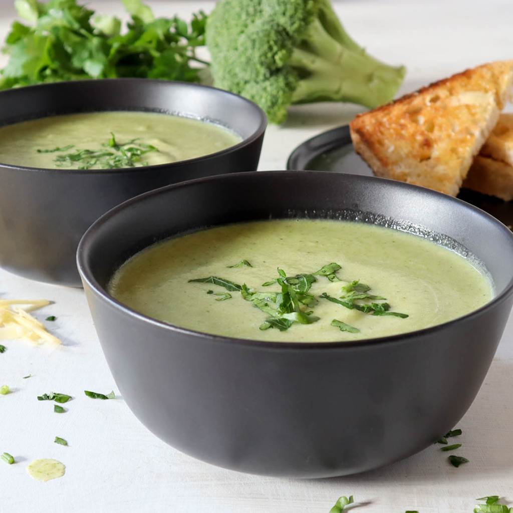 Quick and Healthy Blender Broccoli Soup 